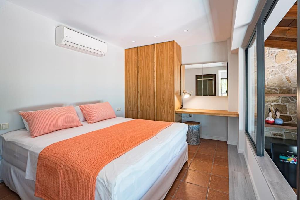 Sea And Sun Metaxy Mas, Brand-New, Beachfront ! La Canea Exterior foto