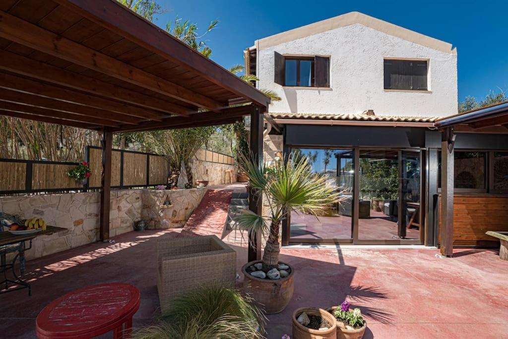 Sea And Sun Metaxy Mas, Brand-New, Beachfront ! La Canea Exterior foto