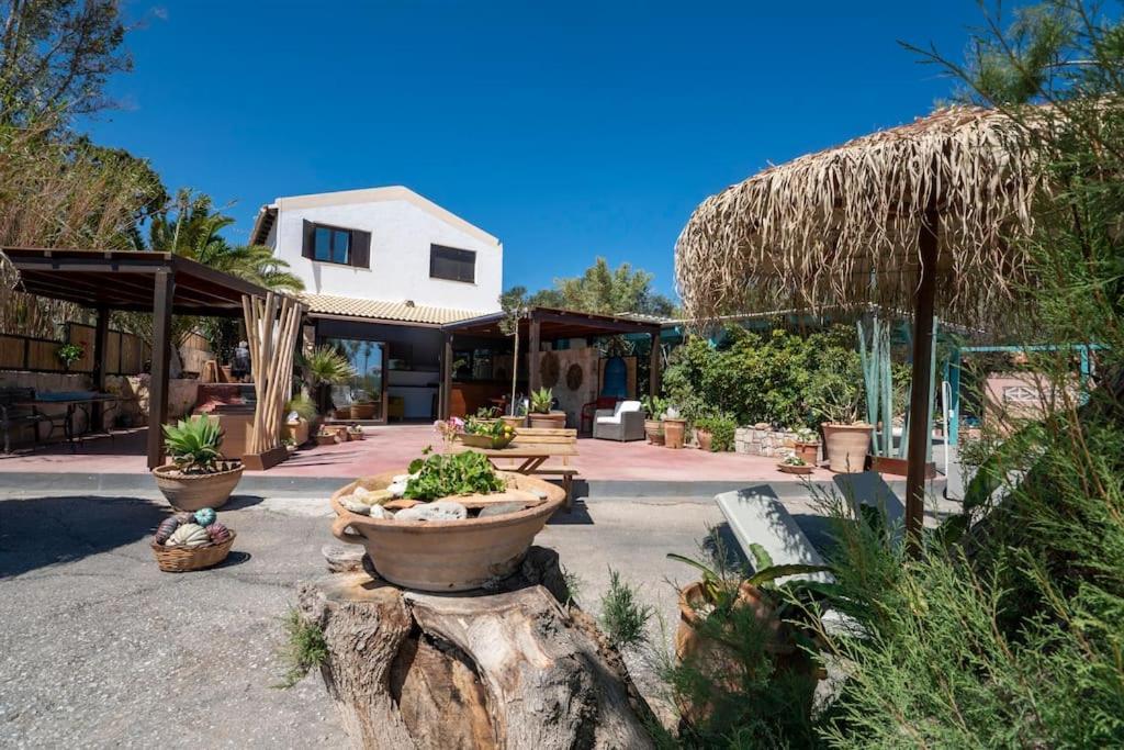 Sea And Sun Metaxy Mas, Brand-New, Beachfront ! La Canea Exterior foto